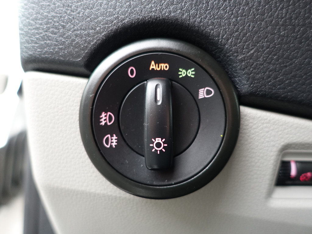 
Volkswagen Transporter 2.0 TDI Euro 6 L2 Highline- Dubbele Cabine, 4/5 Pers, Carplay, Park Assist, Navi, Cruise, Trekhaak vol									