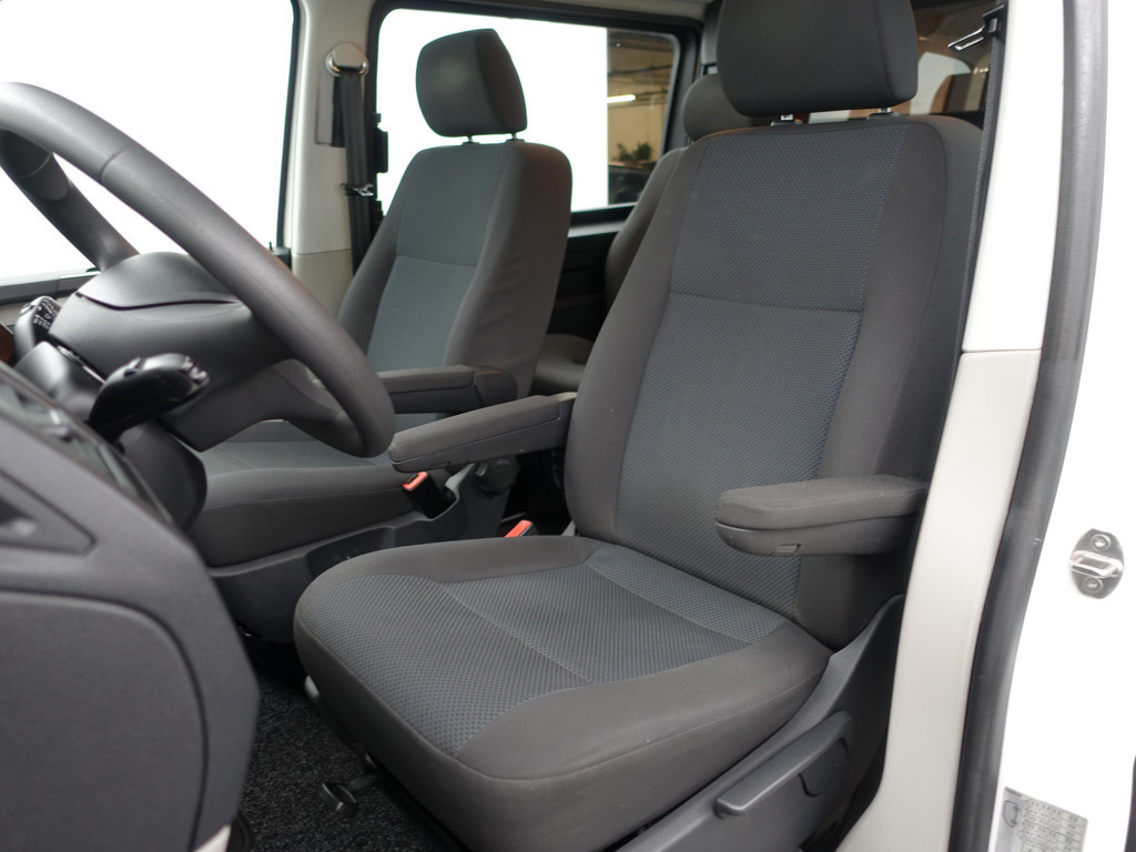 
Volkswagen Transporter 2.0 TDI Euro 6 L2 Highline- Dubbele Cabine, 4/5 Pers, Carplay, Park Assist, Navi, Cruise, Trekhaak vol									