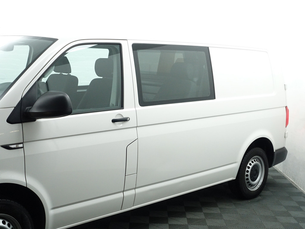 
Volkswagen Transporter 2.0 TDI Euro 6 L2 Highline- Dubbele Cabine, 4/5 Pers, Carplay, Park Assist, Navi, Cruise, Trekhaak vol									