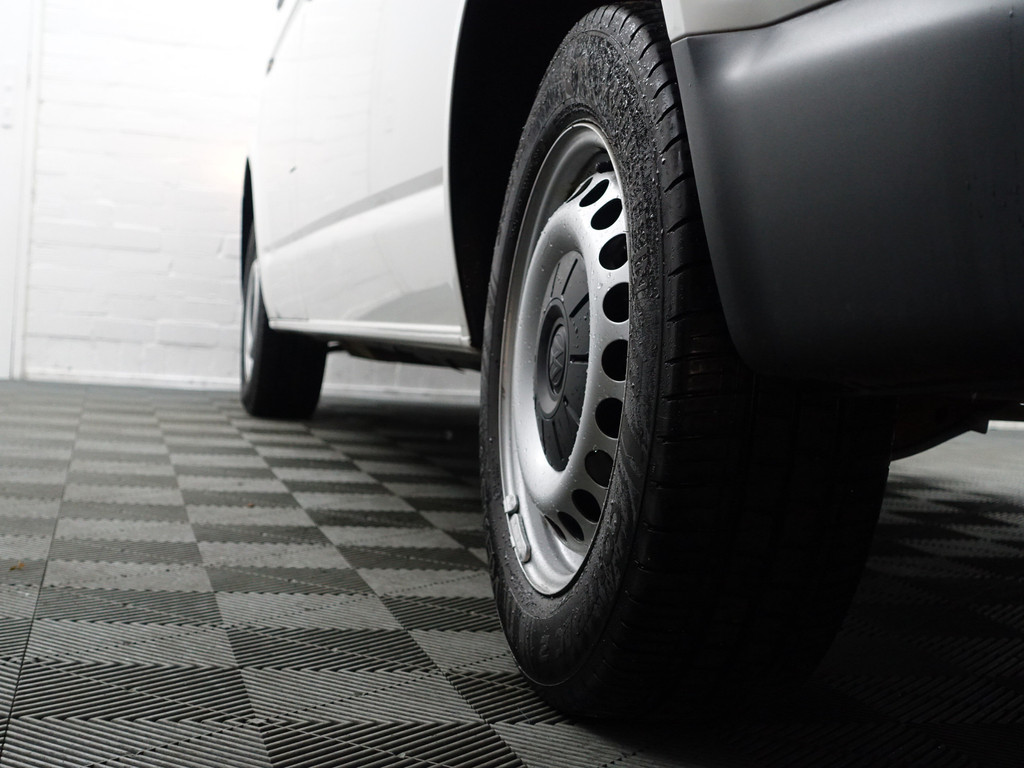 
Volkswagen Transporter 2.0 TDI Euro 6 L2 Highline- Dubbele Cabine, 4/5 Pers, Carplay, Park Assist, Navi, Cruise, Trekhaak vol									