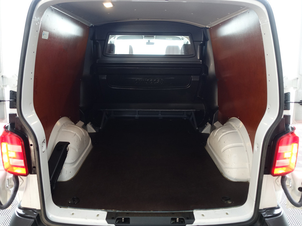 
Volkswagen Transporter 2.0 TDI Euro 6 L2 Highline- Dubbele Cabine, 4/5 Pers, Carplay, Park Assist, Navi, Cruise, Trekhaak vol									