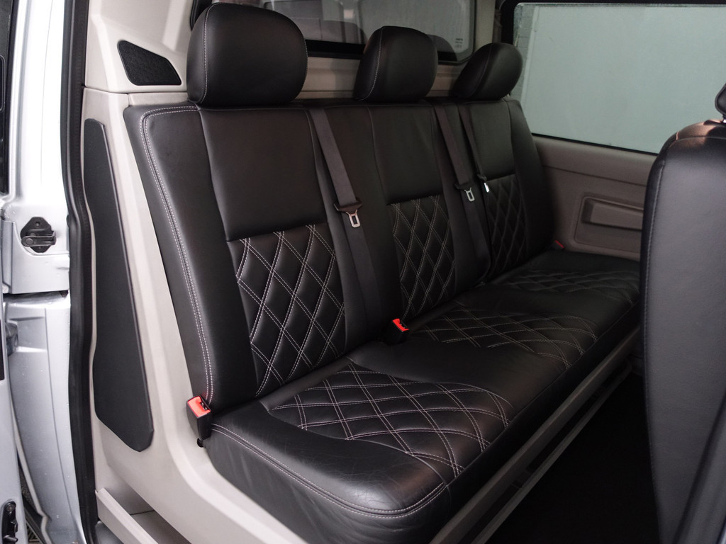 
								Volkswagen Transporter 2.0 TDI L2 Highline+ Dubbele Cabine, 5 Pers, Design Leder, Park Assist, Navi, Trekhaak vol									