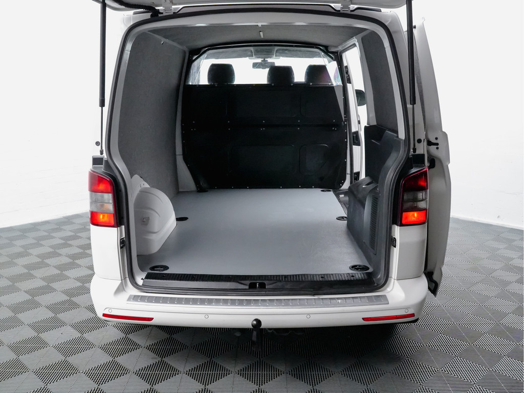 
								Volkswagen Transporter 2.0 TDI 180Pk 4Motion Highline Aut- 3 Pers, Sport Leder, Camera, Clima, Stoelverwarming, Cabine Ventilatie vol									
