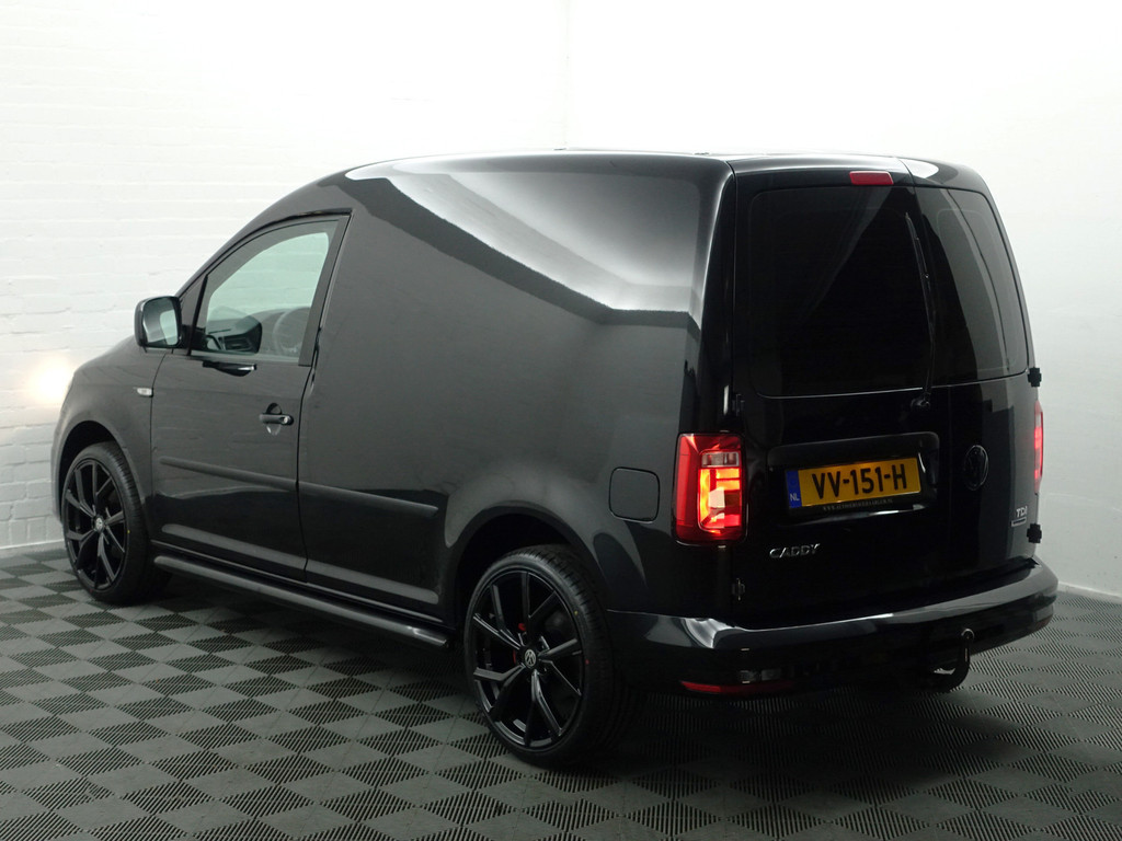 
								Volkswagen Caddy 2.0 TDI Euro 6 L1 R-Line+ Sport Leder, Clima, Mf Stuur, Bluetooth, Trekhaak vol									