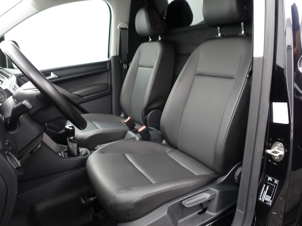 
								Volkswagen Caddy 2.0 TDI Euro 6 L1 R-Line+ Sport Leder, Clima, Mf Stuur, Bluetooth, Trekhaak vol									