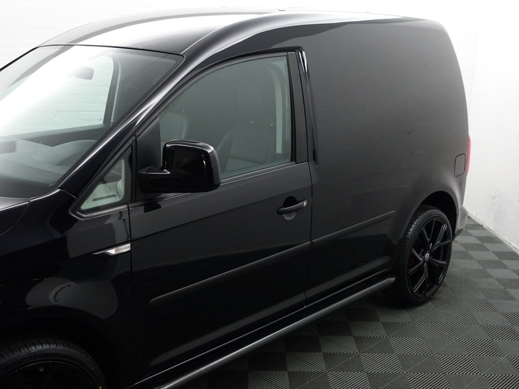 
								Volkswagen Caddy 2.0 TDI Euro 6 L1 R-Line+ Sport Leder, Clima, Mf Stuur, Bluetooth, Trekhaak vol									
