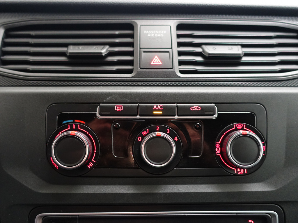 
Volkswagen Caddy 2.0 TDI Euro 6 L1 BMT Comfortline- Airco, Elek Pakket, Trekhaak, Grijs Kenteken vol									