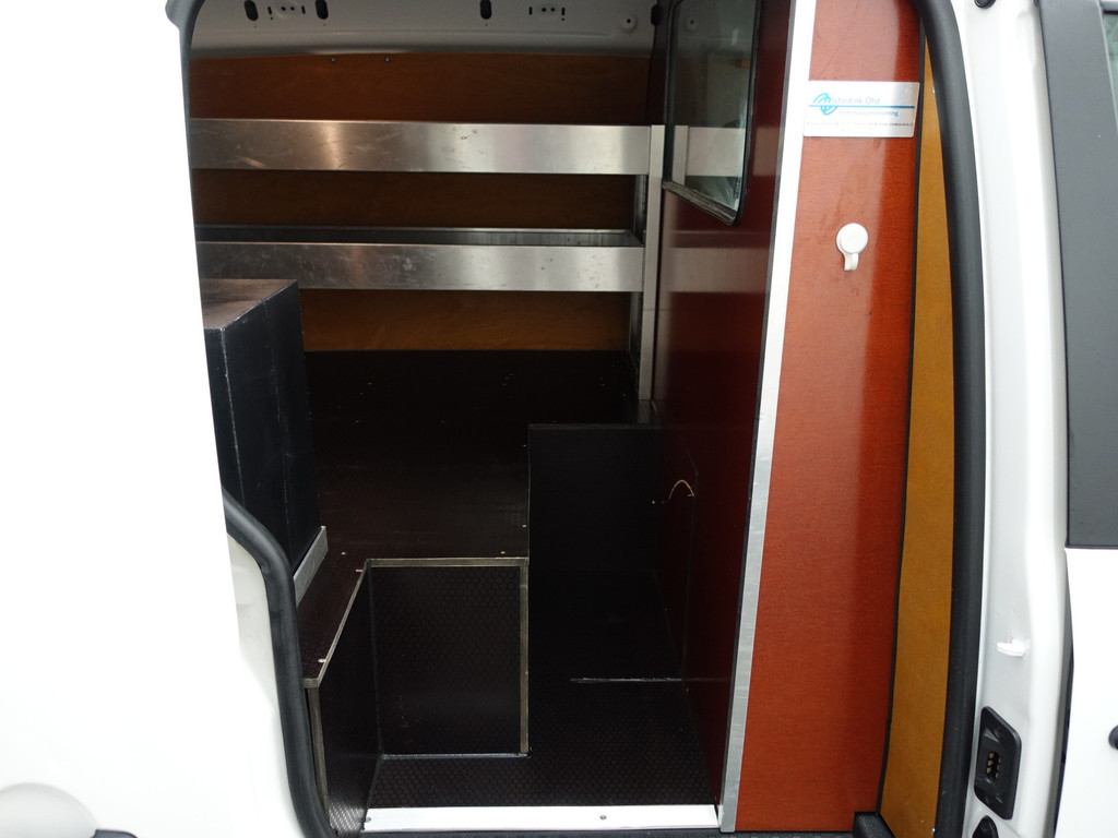 
								Volkswagen Caddy 2.0 TDI Euro 6 Comfortline- RVS Kastinrichting, Carplay, Navi, Clima, Cruise, Grijs kenteken vol									