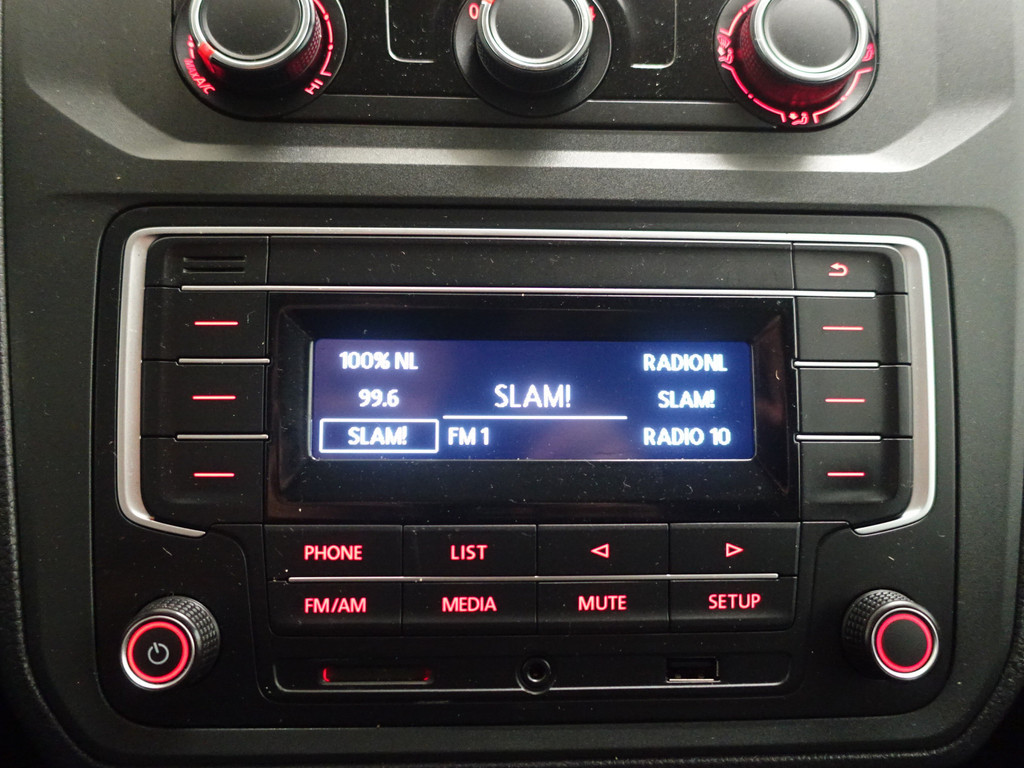 
Volkswagen Caddy 2.0 TDI Euro 6 L1 R-Line+ Sidebars, Roofrails, Bluetooth, Elek Pakket, Cruise vol									