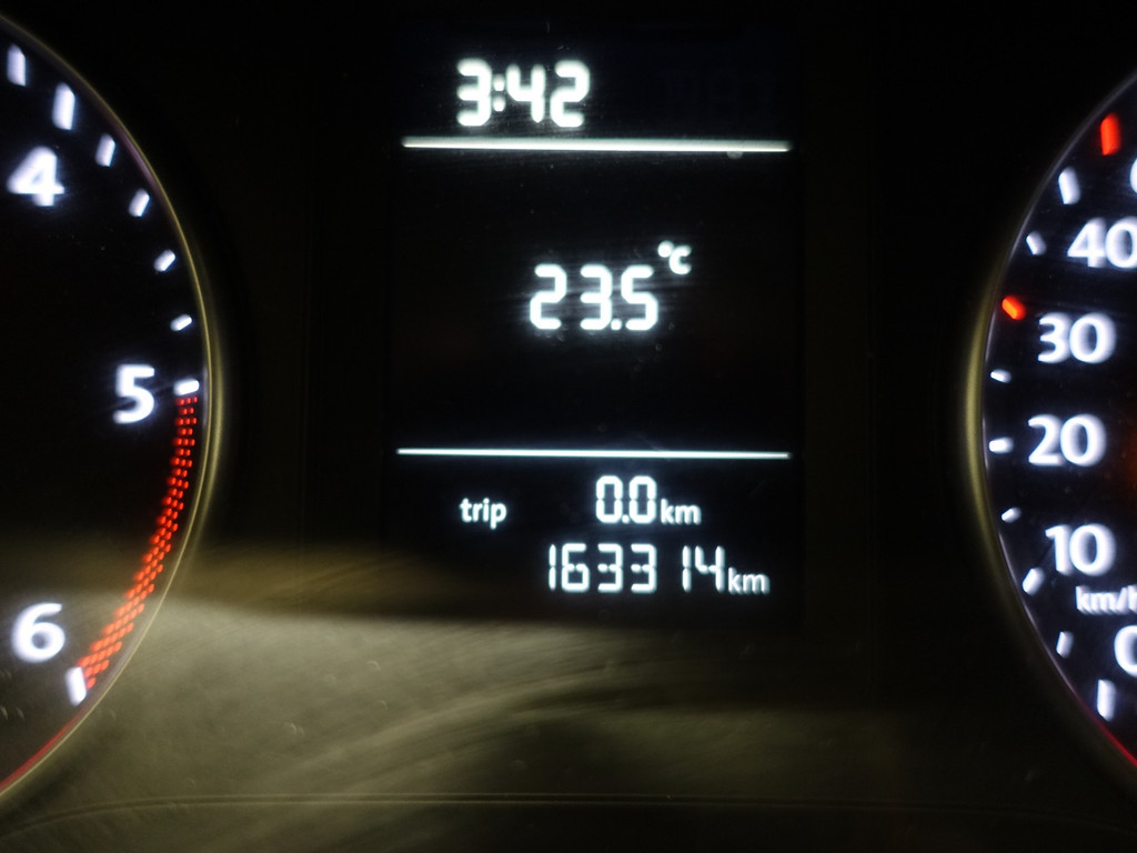 
Volkswagen Caddy 2.0 TDI Euro 6 L1 R-Line+ Sidebars, Roofrails, Bluetooth, Elek Pakket, Cruise vol									