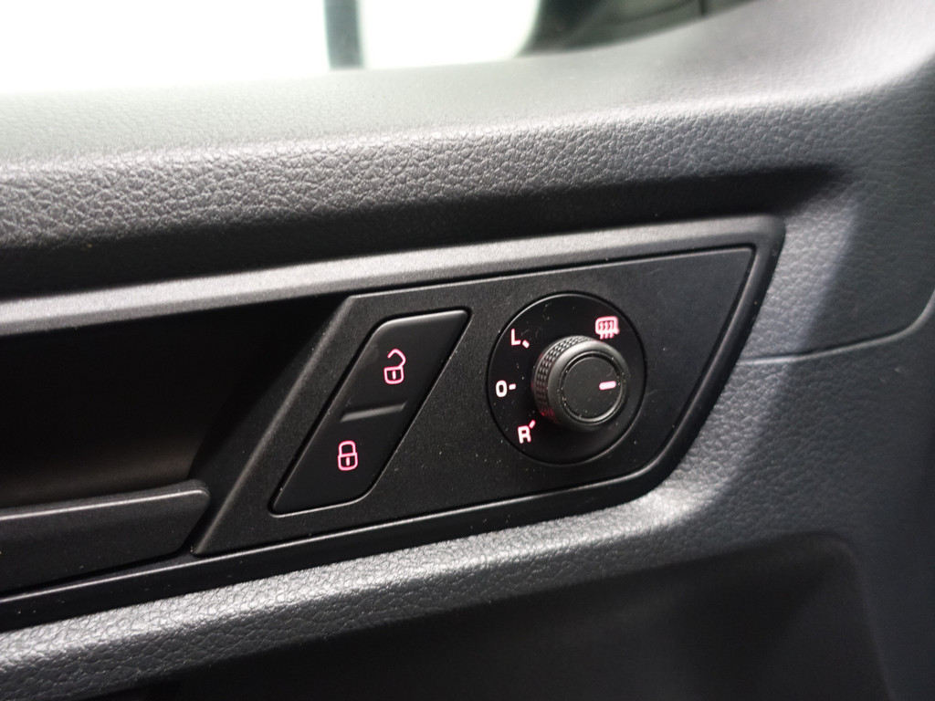 
Volkswagen Caddy 2.0 TDI Euro 6 L1 R-Line+ Sidebars, Roofrails, Bluetooth, Elek Pakket, Cruise vol									