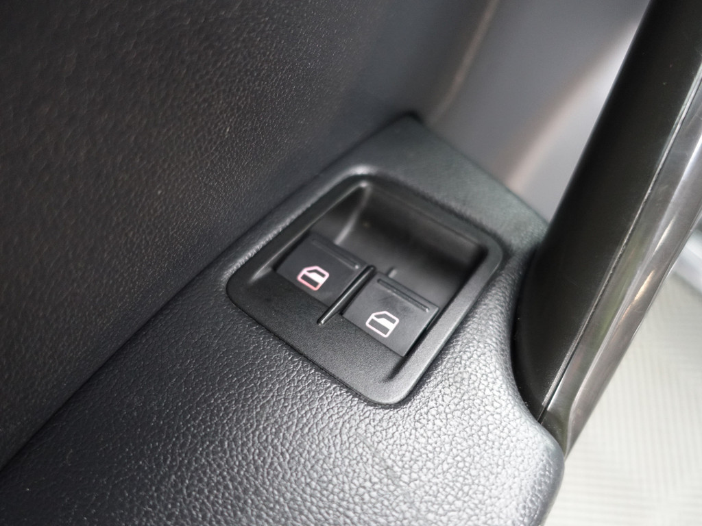 
Volkswagen Caddy 2.0 TDI Euro 6 L1 R Line- Sidebars, Alcantara Interieur Afwerking, Elek Pakket, Roofrails vol									