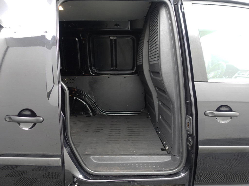 
Volkswagen Caddy 2.0 TDI Euro 6 L1 R Line- Sidebars, Alcantara Interieur Afwerking, Elek Pakket, Roofrails vol									