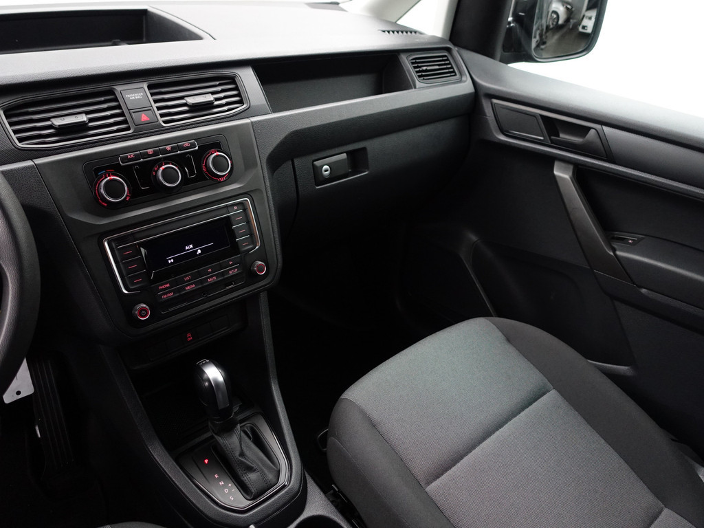 
								Volkswagen Caddy Maxi 2.0 TDI Euro 6 L2 R-line Brembo Aut- Treeplanken, Cruise, Clima, Park Assist, Led vol									