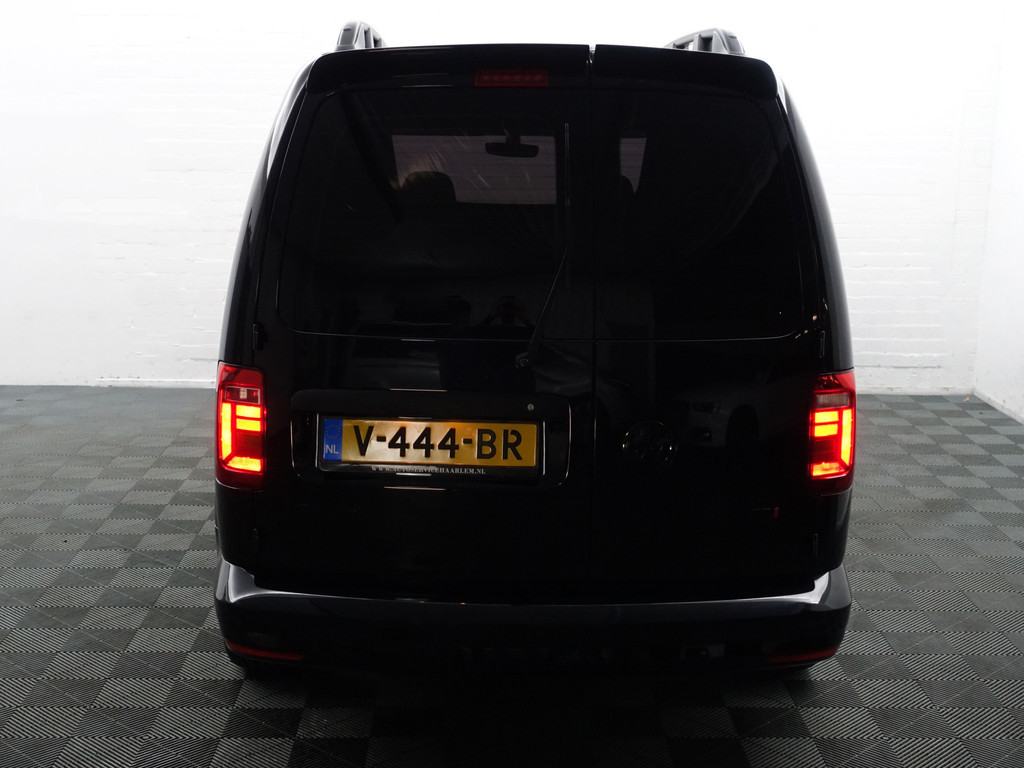 
								Volkswagen Caddy Maxi 2.0 TDI Euro 6 L2 R-line Brembo Aut- Treeplanken, Cruise, Clima, Park Assist, Led vol									