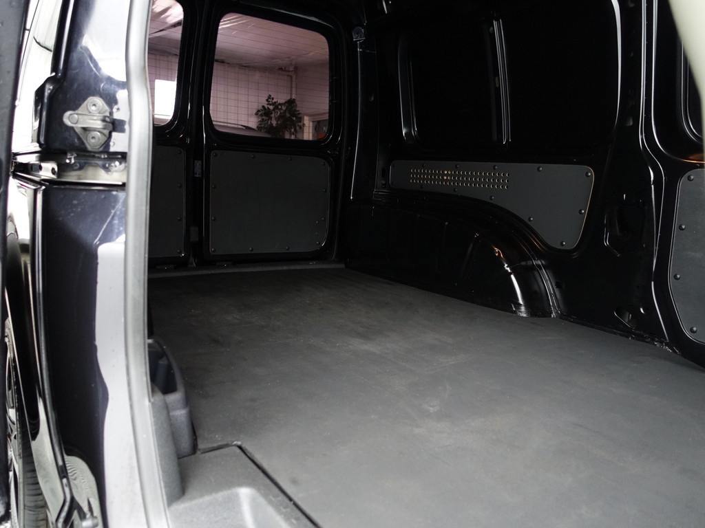 
								Volkswagen Caddy Maxi 2.0 TDI Euro 6 L2 R-line Brembo Aut- Treeplanken, Cruise, Clima, Park Assist, Led vol									