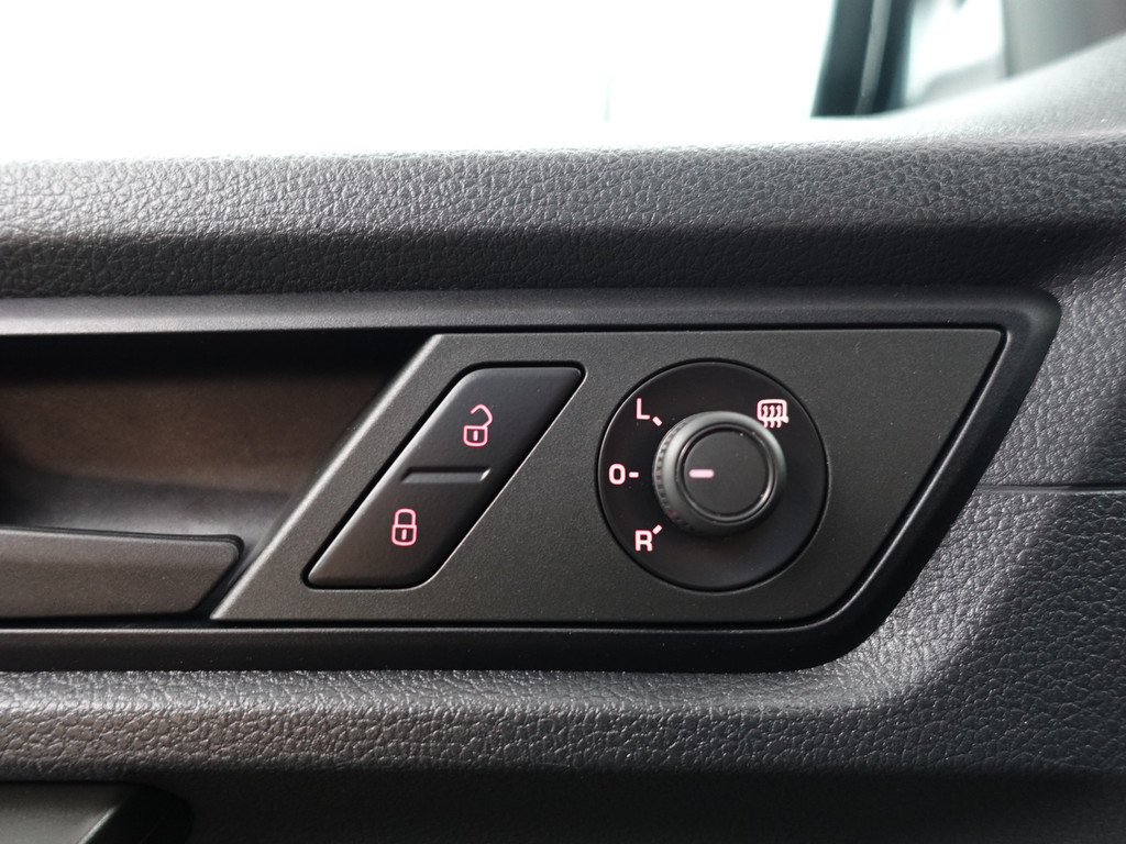 
								Volkswagen Caddy Maxi 2.0 TDI Euro 6 L2H1 BMT Highline- Sport Leder Interieur, Brock B36 Mat Brons, Clima, Elek Pakket vol									
