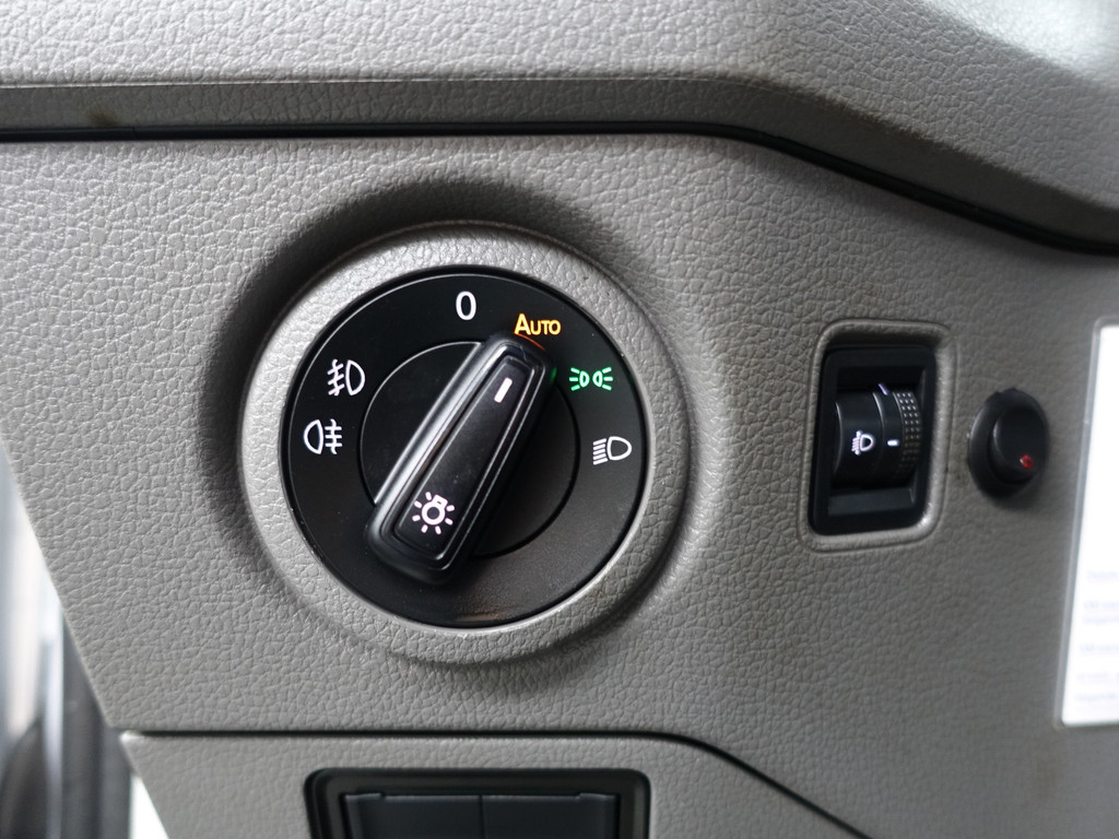 
								Volkswagen Crafter 35 2.0 TDI Euro 6 L3H3 Highline- 3 Pers, Ada Cruise, Camera, Park Assist, Park Pilot, Carplay, Comfort Interieur vol									