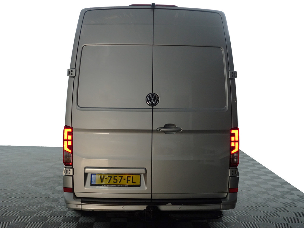 
								Volkswagen Crafter 35 2.0 TDI Euro 6 L3H3 Highline- 3 Pers, Ada Cruise, Camera, Park Assist, Park Pilot, Carplay, Comfort Interieur vol									