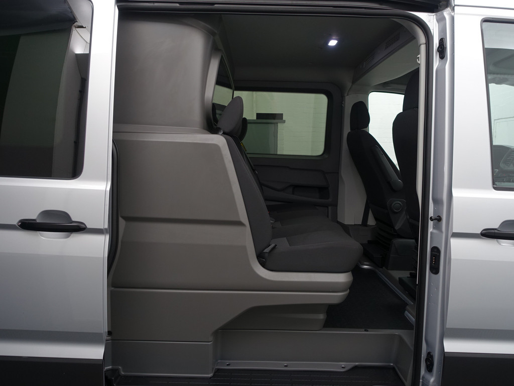 
Volkswagen Crafter 35 2.0 TDI Euro 6 L2H1 Highline Aut- Dubbele Cabine, 5/6 Pers, Massage Stoelen, Stoelverwarming, Ada Cruise vol									
