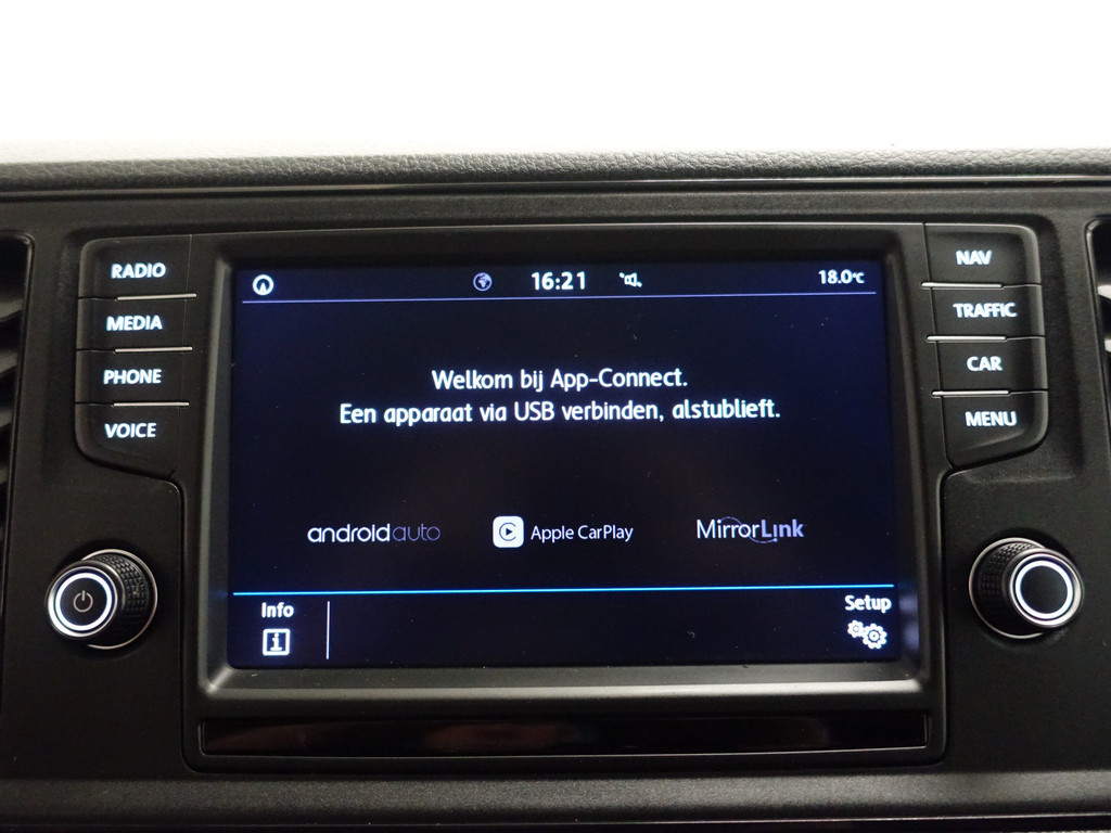 
Volkswagen Crafter 35 2.0 TDI Euro 6 L2H1 Highline+ Aut- 3 Pers, CarPlay, Ergo Comfort, Cruise, Clima, Grijs Kenteken vol									