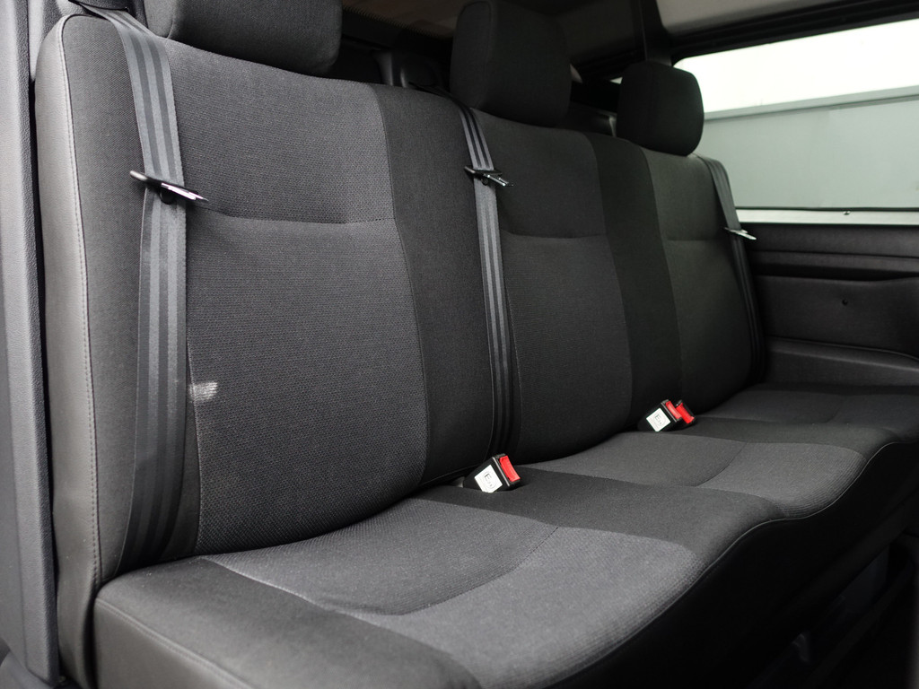 
								Peugeot Expert 231S 2.0 BlueHDI Euro 6 120 Premium Pack- Dubbele Cabine, 6 Pers, Park Assist, Trekhaak, Cruise, Clima vol									