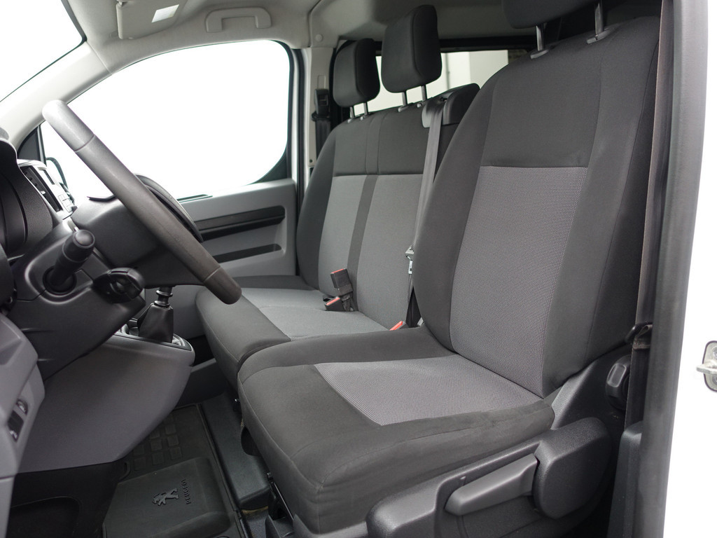 
								Peugeot Expert 231S 2.0 BlueHDI Euro 6 120 Premium Pack- Dubbele Cabine, 6 Pers, Park Assist, Trekhaak, Cruise, Clima vol									