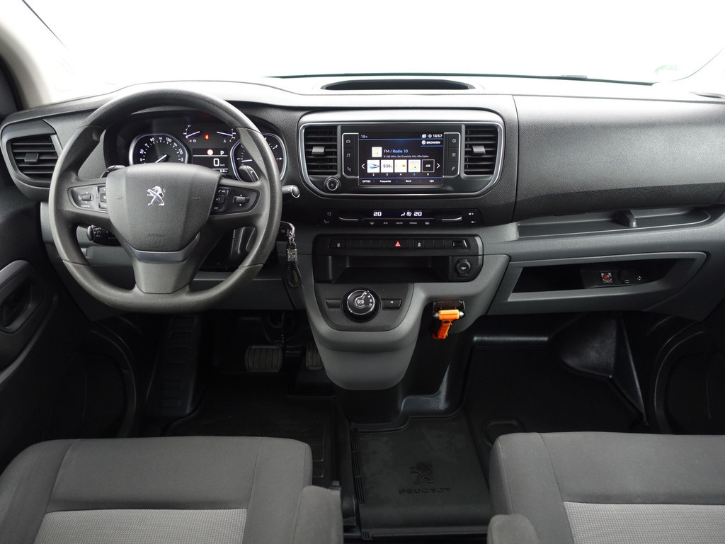 
								Peugeot Expert 231L 2.0 BlueHDI Euro 6 180 Premium Pack Aut- Dubbele Cabine, 5/6 Pers, 2x Schuifdeur, CarPlay, 360 Camera, Trekhaak vol									
