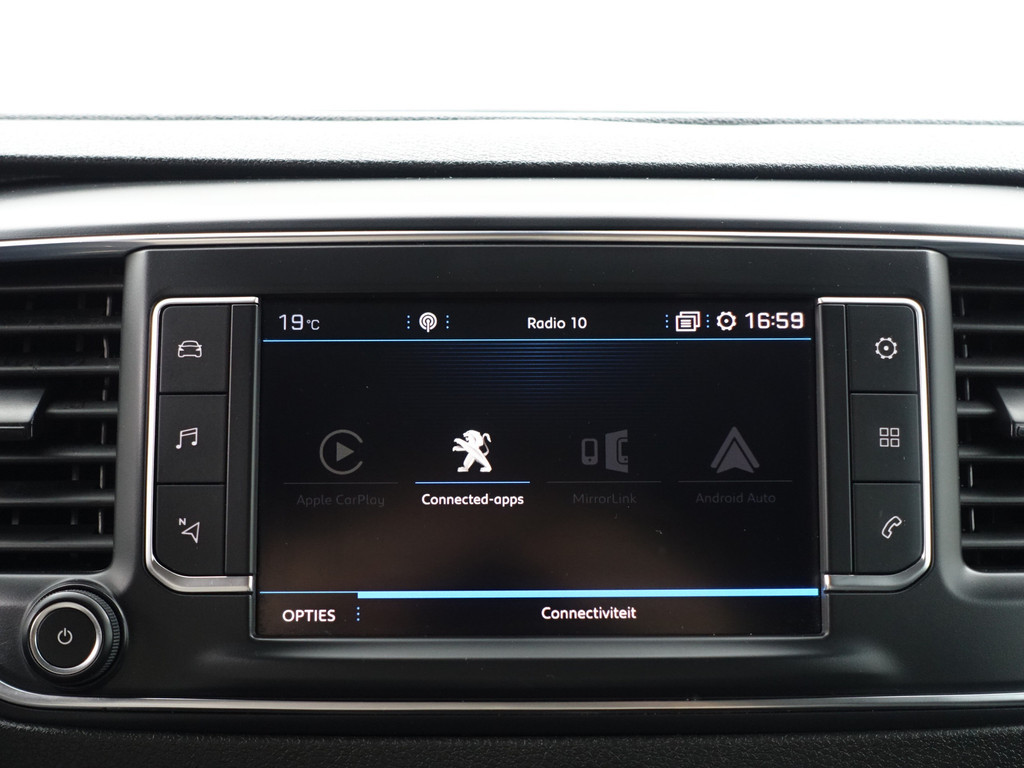 
								Peugeot Expert 231L 2.0 BlueHDI Euro 6 180 Premium Pack Aut- Dubbele Cabine, 5/6 Pers, 2x Schuifdeur, CarPlay, 360 Camera, Trekhaak vol									