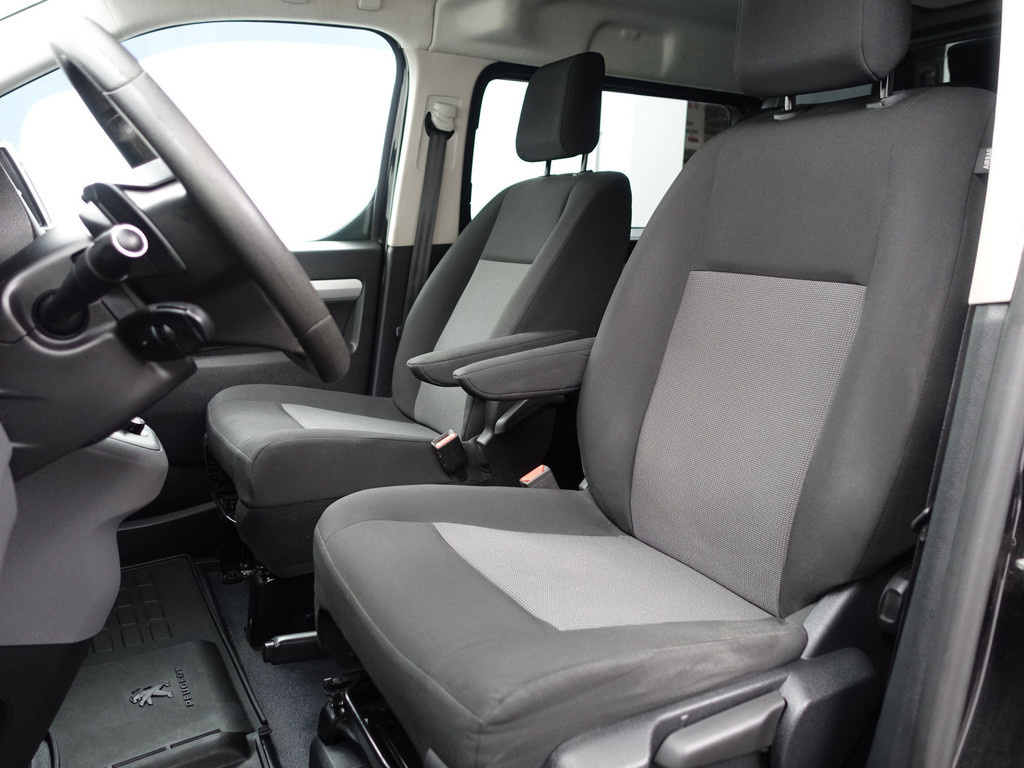 
								Peugeot Expert 231L 2.0 BlueHDI Euro 6 180 Premium Pack Aut- Dubbele Cabine, 5/6 Pers, 2x Schuifdeur, CarPlay, 360 Camera, Trekhaak vol									