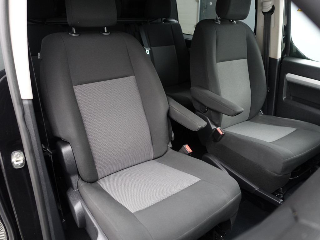 
								Peugeot Expert 231L 2.0 BlueHDI Euro 6 180 Premium Pack Aut- Dubbele Cabine, 5/6 Pers, 2x Schuifdeur, CarPlay, 360 Camera, Trekhaak vol									