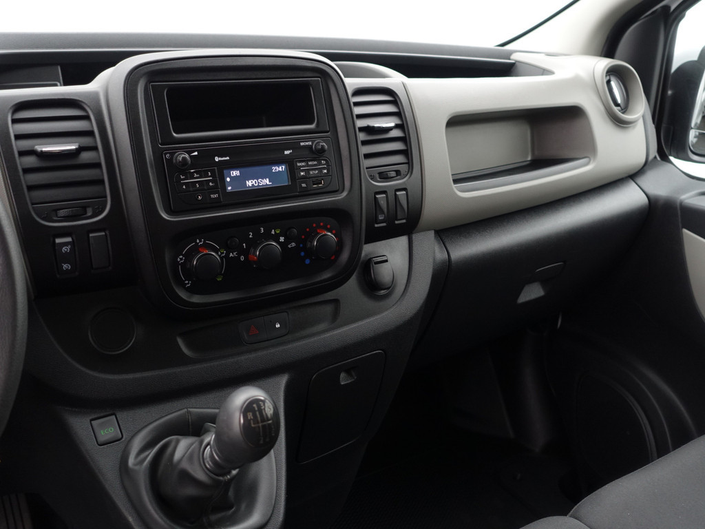 
Renault Trafic 1.6 dCi Euro 6 T29 L2 Luxe- Imperiaal, 3 Pers, Park Assist, Cruise, Clima, Trekhaak vol									