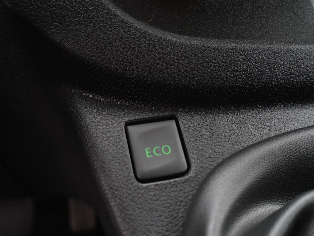 
Renault Trafic 1.6 dCi Euro 6 T29 L2 Luxe- Imperiaal, 3 Pers, Park Assist, Cruise, Clima, Trekhaak vol									