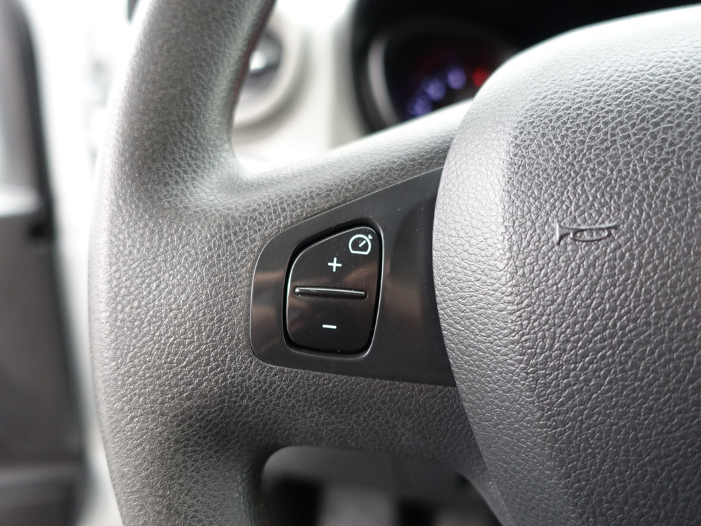 
Renault Trafic 1.6 dCi Euro 6 T29 L2 Luxe- Imperiaal, 3 Pers, Park Assist, Cruise, Clima, Trekhaak vol									