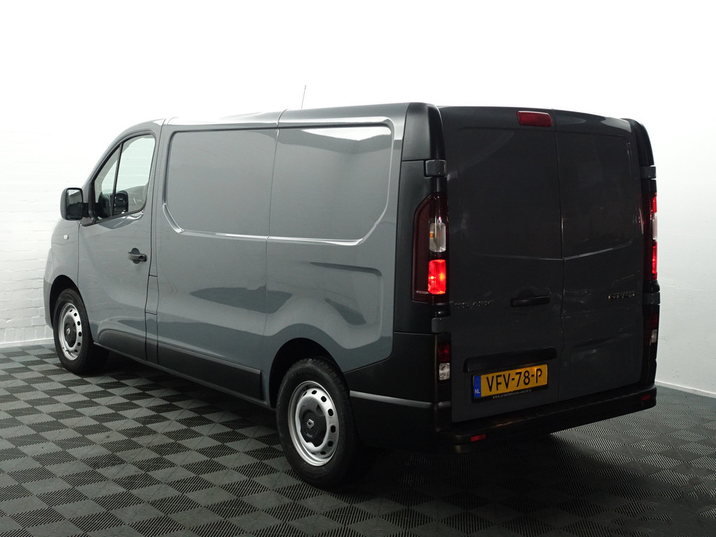 
Renault Trafic 1.6 dCi Euro 6 L1 phase 2 Comfort- 3 Pers, Park Assist, Xenon Led, Cruise, Clima, Grijs Kenteken vol									