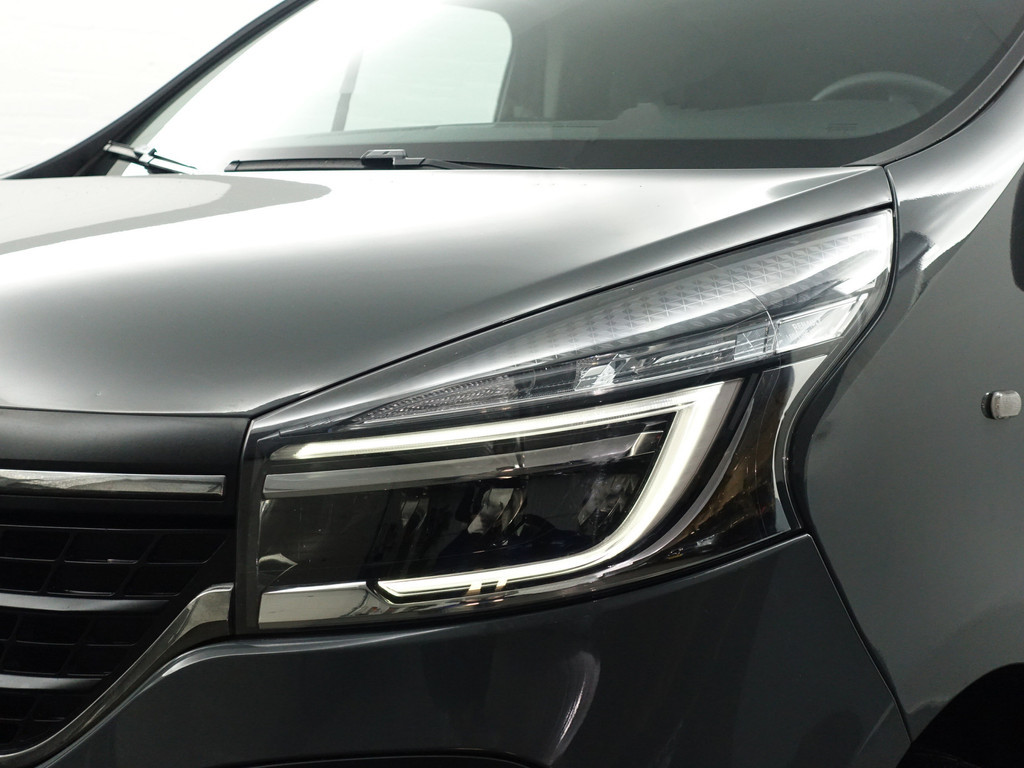 
Renault Trafic 1.6 dCi Euro 6 L1 phase 2 Comfort- 3 Pers, Park Assist, Xenon Led, Cruise, Clima, Grijs Kenteken vol									