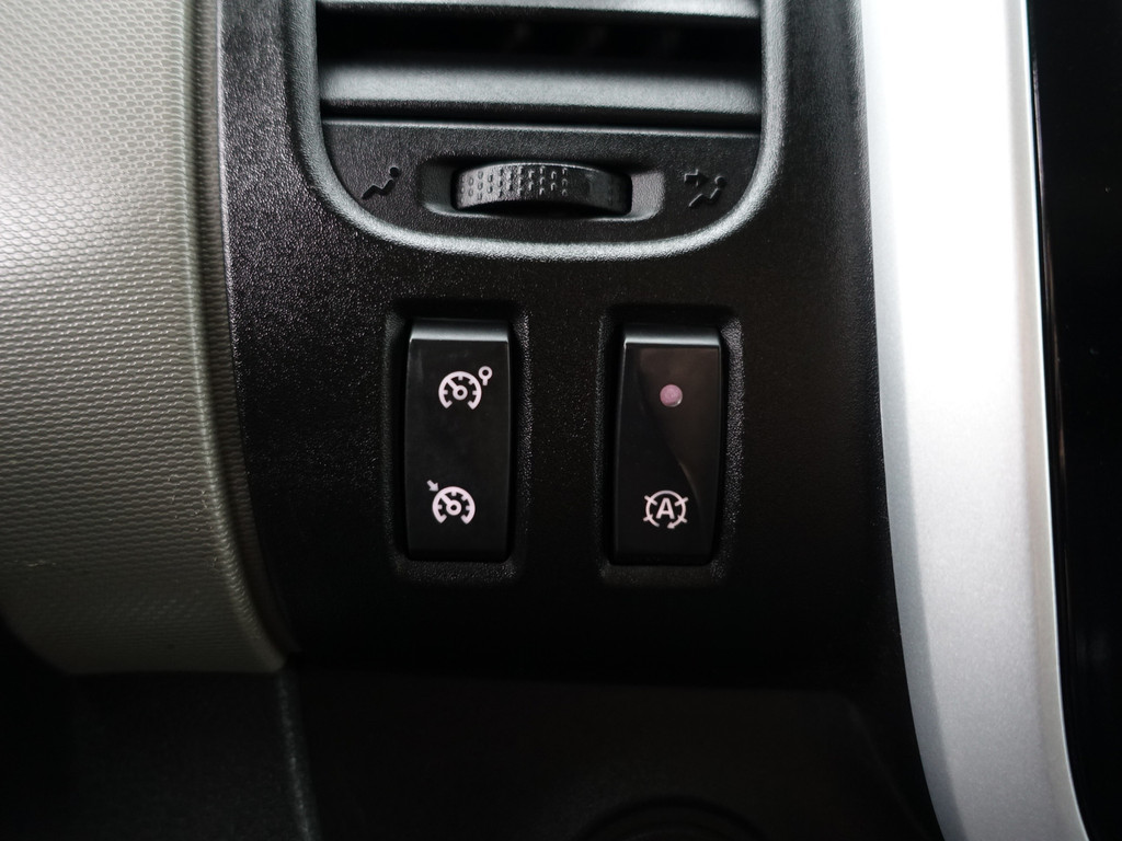 
Renault Trafic 1.6 dCi Euro 6 T29 L2 Luxe- Dubbele Cabine, 6 Pers, Park Assist, Trekhaak, Cruise, Clima vol									