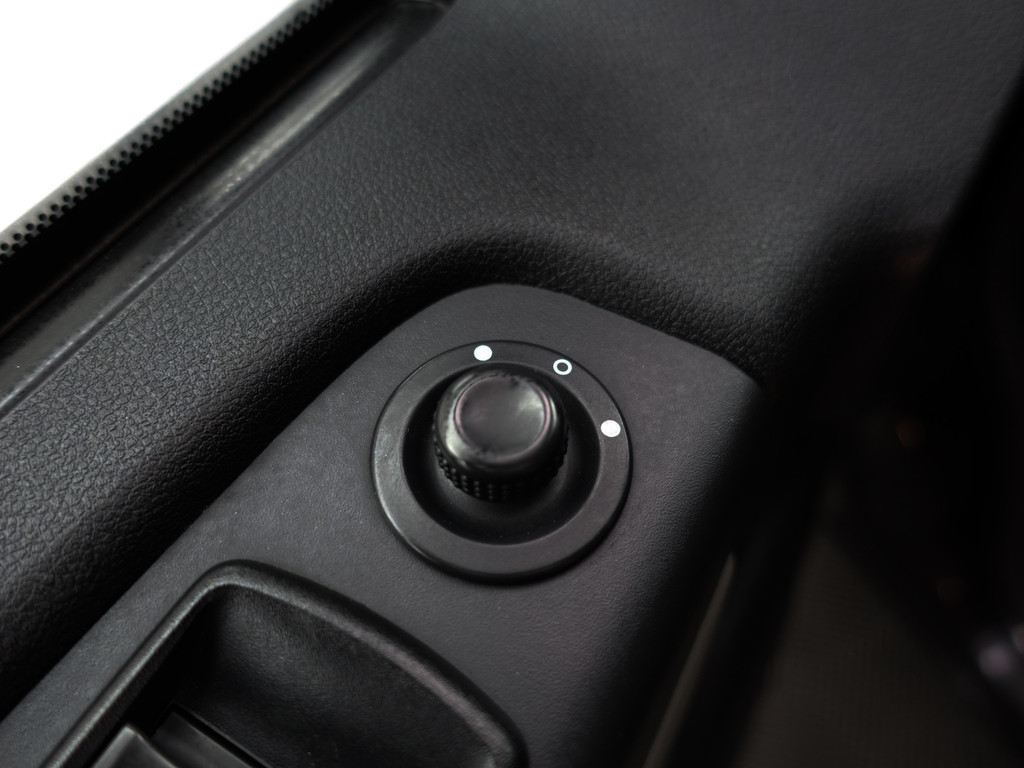 
Renault Trafic 1.6 dCi Euro 6 T29 L2 Luxe- Dubbele Cabine, 6 Pers, Park Assist, Trekhaak, Cruise, Clima vol									