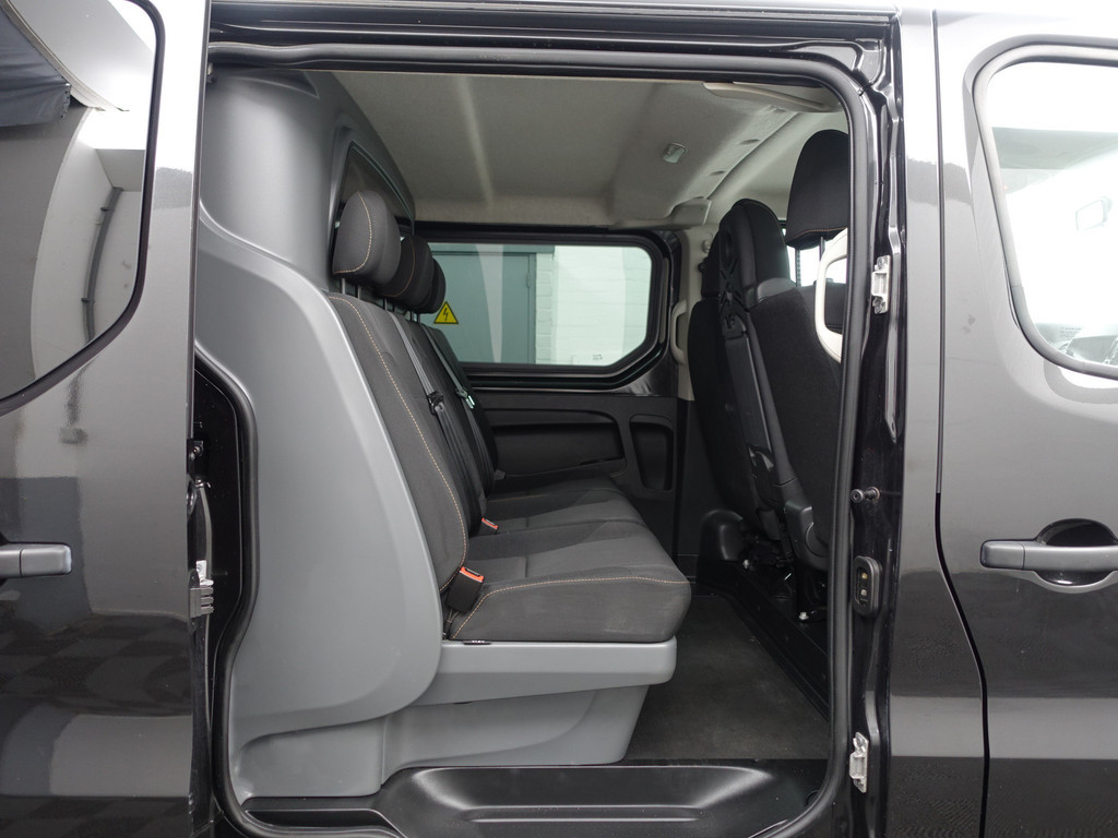 
Renault Trafic 1.6 dCi Euro 6 T29 L2 Luxe- Dubbele Cabine, 6 Pers, Park Assist, Trekhaak, Cruise, Clima vol									