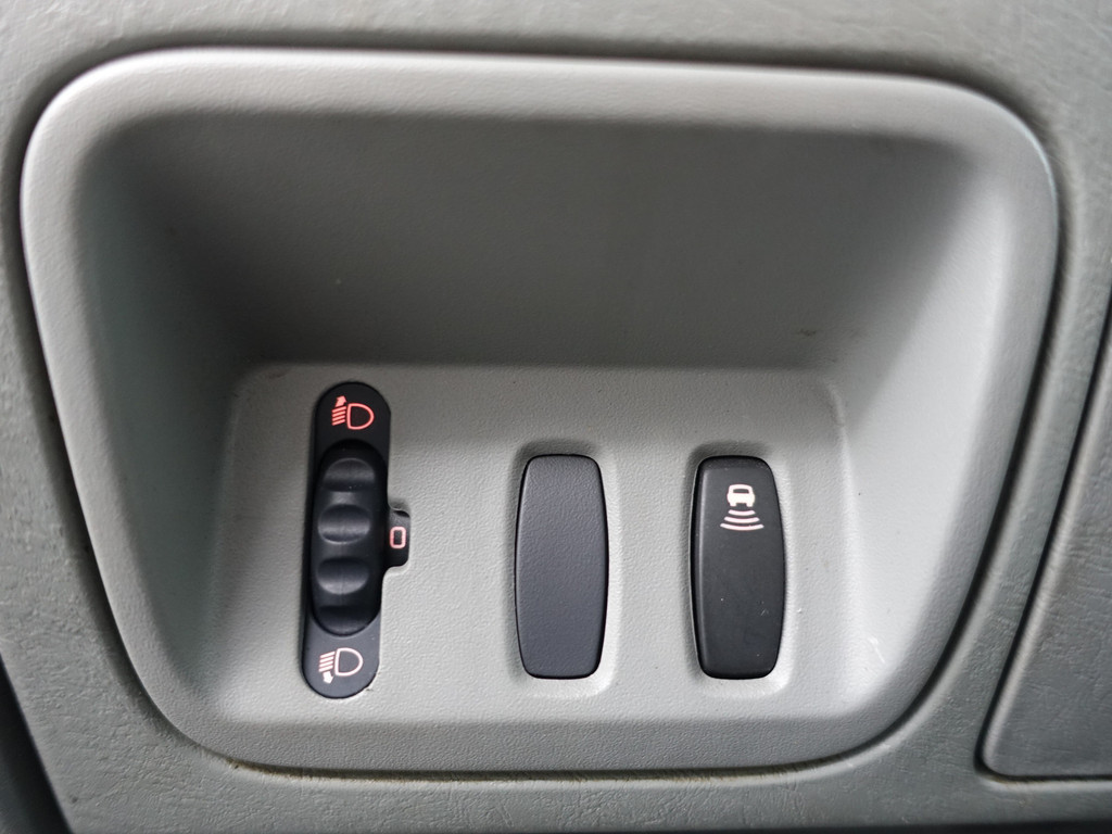 
Renault Trafic 2.0 dCi T29 L2 Dynamic- Dubbele Cabine, 6 Pers, Navi, Park Assist, Clima, NAP 158DKM vol									