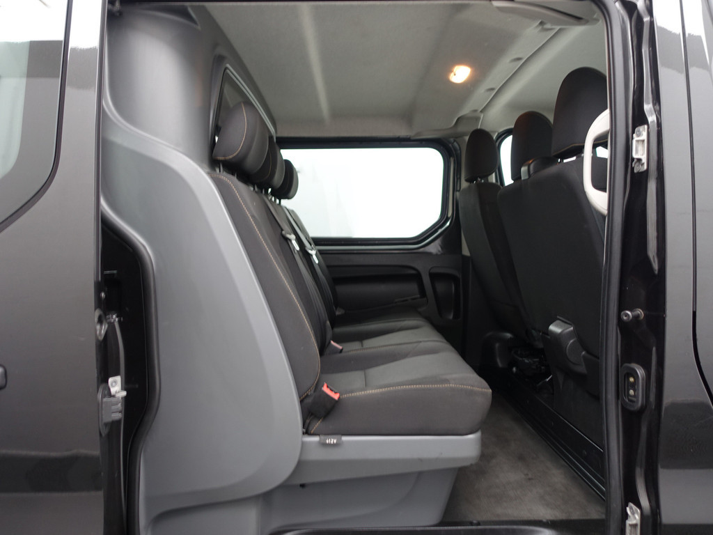 
Renault Trafic 1.6 dCi Euro 6 T29 L2 Comfort- Dubbele Cabine, 6 Pers, Imperiaal, Navi, Park Assist, Clima, Cruise vol									