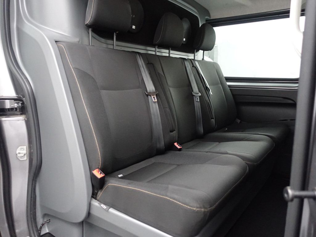 
Renault Trafic 1.6 dCi Euro 6 T29 L2 Sportline- Dubbele Cabine, 6 Pers, Park Assist, Navi, Clima, Cruise, SideBars vol									