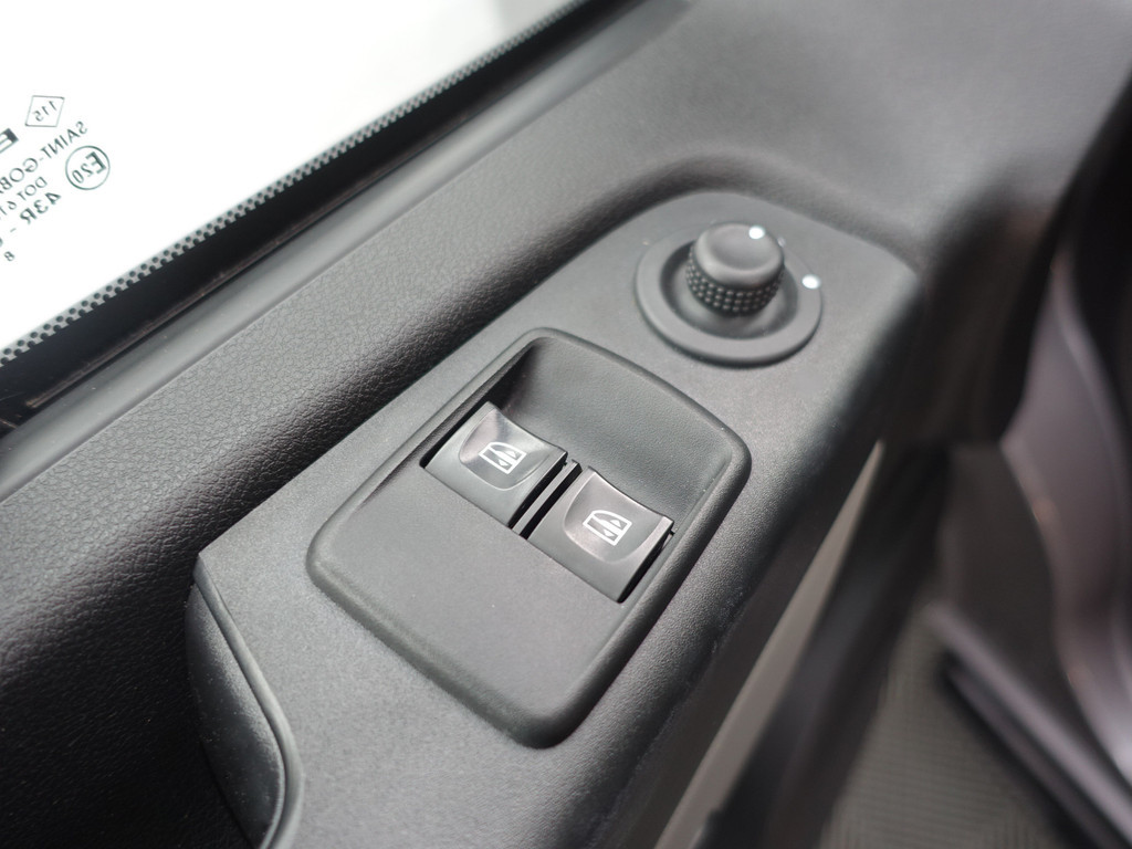 
Renault Trafic 1.6 dCi Euro 6 T29 L2 Sportline- Dubbele Cabine, 6 Pers, Park Assist, Navi, Clima, Cruise, SideBars vol									