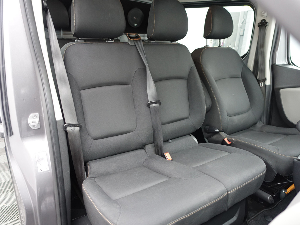 
Renault Trafic 1.6 dCi Euro 6 T29 L2 Sportline- Dubbele Cabine, 6 Pers, Park Assist, Navi, Clima, Cruise, SideBars vol									