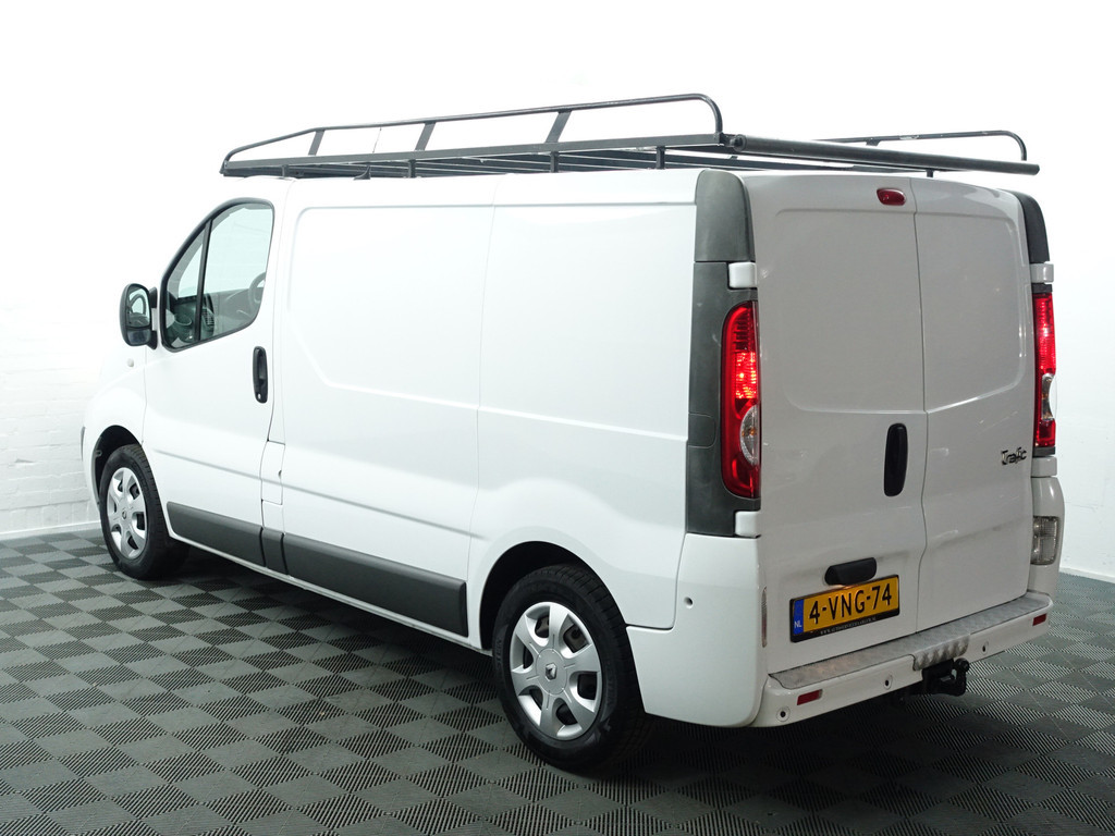 
Renault Trafic 2.0 dCi T29 L1 Aut- 3 Pers, Imperiaal, Navi, Park Assist, Cruise, Clima, Grijs Kenteken vol									