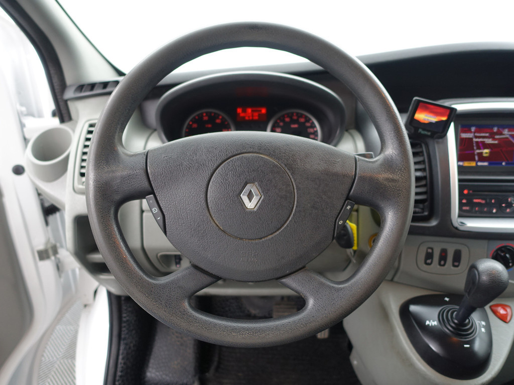 
Renault Trafic 2.0 dCi T29 L1 Aut- 3 Pers, Imperiaal, Navi, Park Assist, Cruise, Clima, Grijs Kenteken vol									