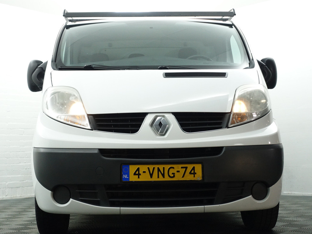 
Renault Trafic 2.0 dCi T29 L1 Aut- 3 Pers, Imperiaal, Navi, Park Assist, Cruise, Clima, Grijs Kenteken vol									