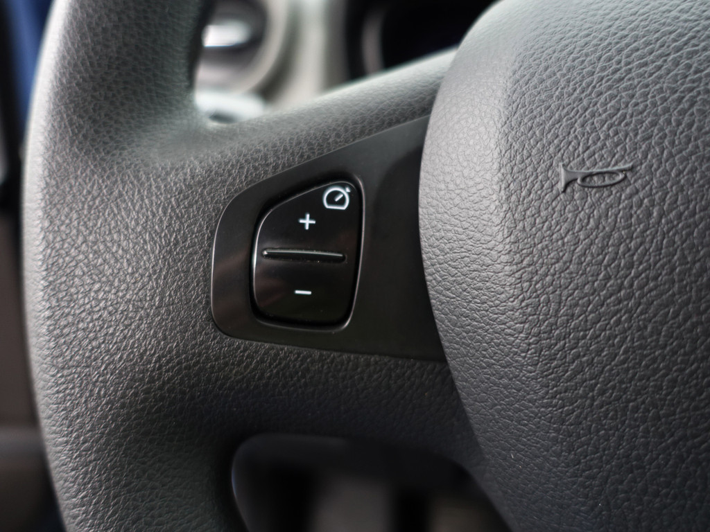 
Renault Trafic 1.6 dCi Euro 6 T29 Sportline- Camera, Lier, park Assist, Cruise, Clima, Navi, Grijs Kenteken vol									