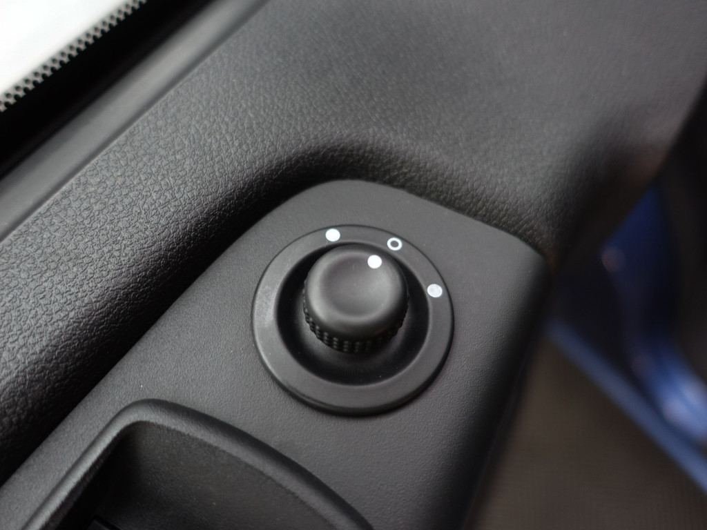 
Renault Trafic 1.6 dCi Euro 6 T29 Sportline- Camera, Lier, park Assist, Cruise, Clima, Navi, Grijs Kenteken vol									