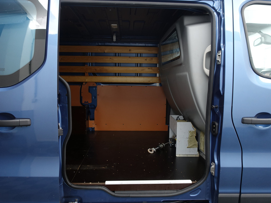 
Renault Trafic 1.6 dCi Euro 6 T29 Sportline- Camera, Lier, park Assist, Cruise, Clima, Navi, Grijs Kenteken vol									